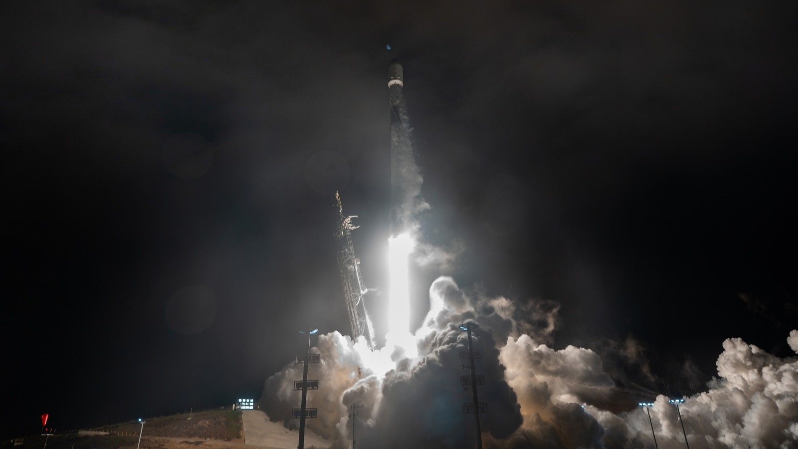 SpaceX’ten 35. Kez: Falcon 9 Roketiyle Starlink Uydu Lansmanı