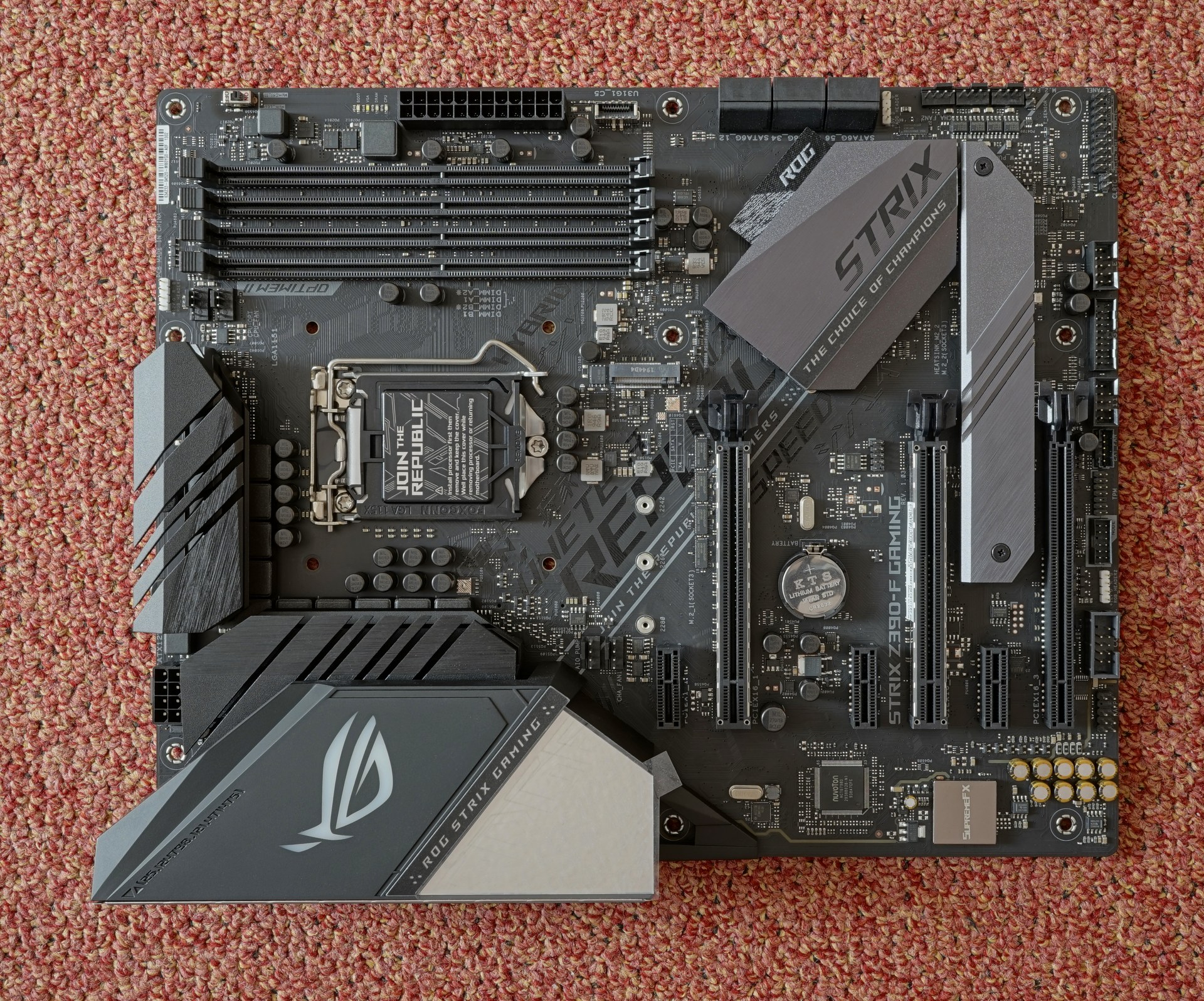 Geleceğin Modüler CAMM2 ve Yüksek Hızlı PCIe Veri Yolları Mimarisi