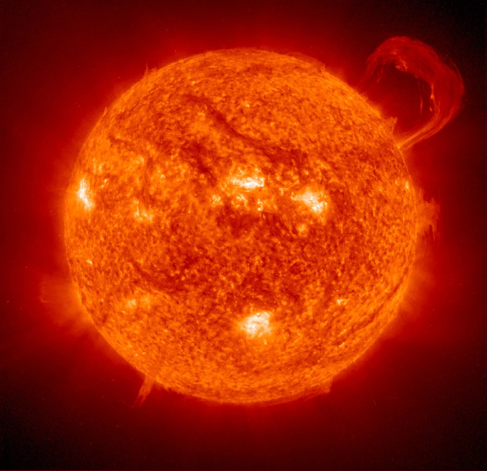 NASA'dan Film Gecesi: Ay, Asteroidler ve Uzay Belgeselleri İçin Canlı Yayınlar