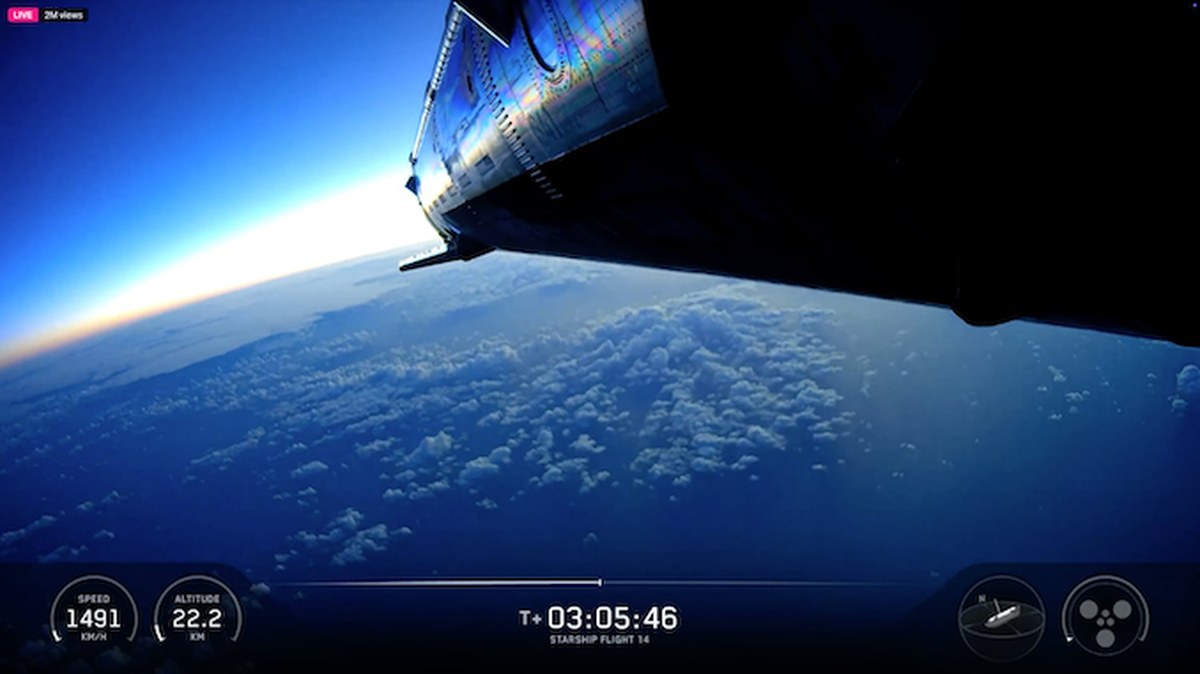 Starship Dünya'ya döndü: Roket, üç saatlik uçuşun ardından Hawaii'nin kuzayında okyanusa daldı
