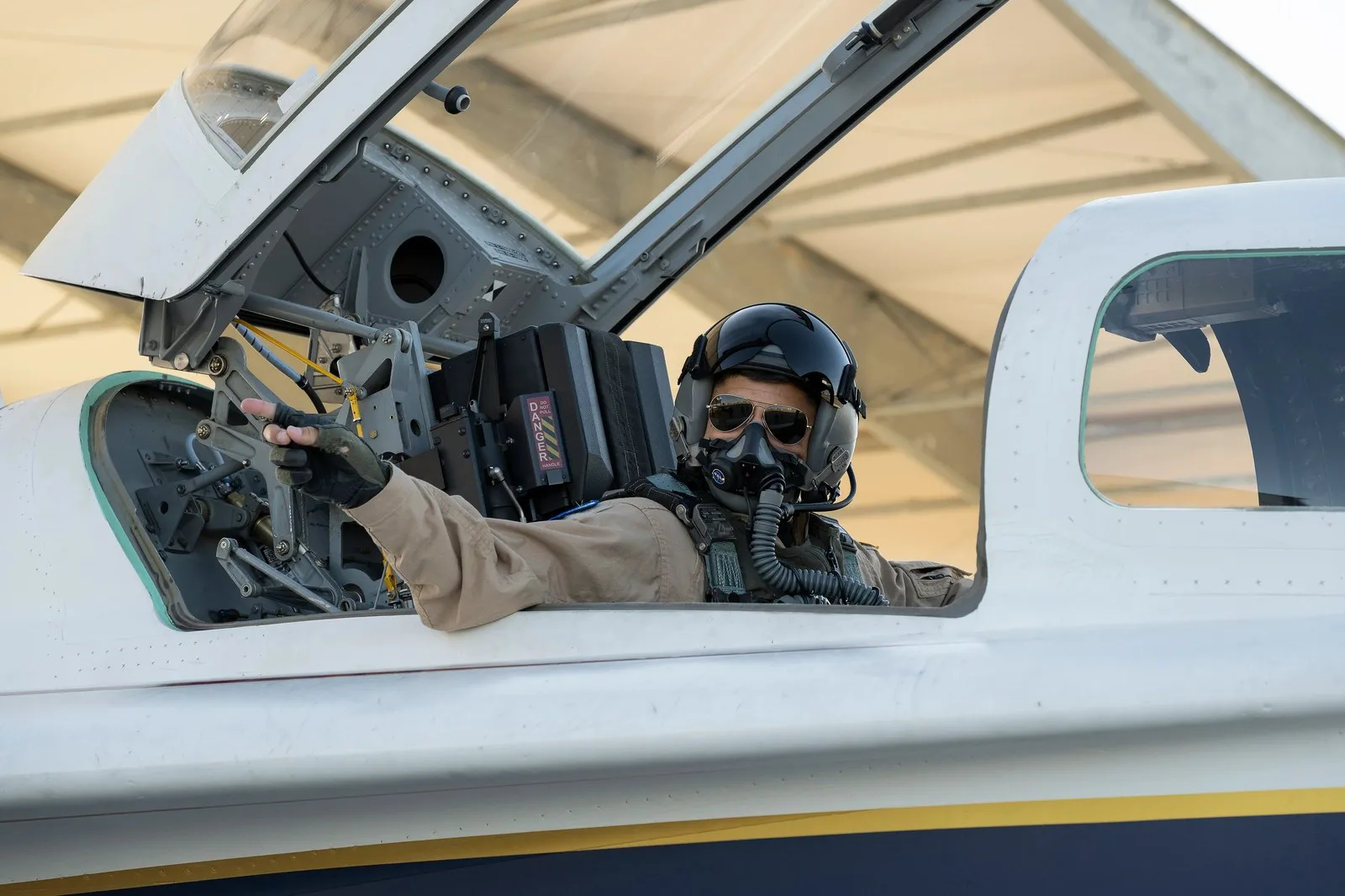 NASA’s Mike Lippert Takes Controls of X-59 for First Time