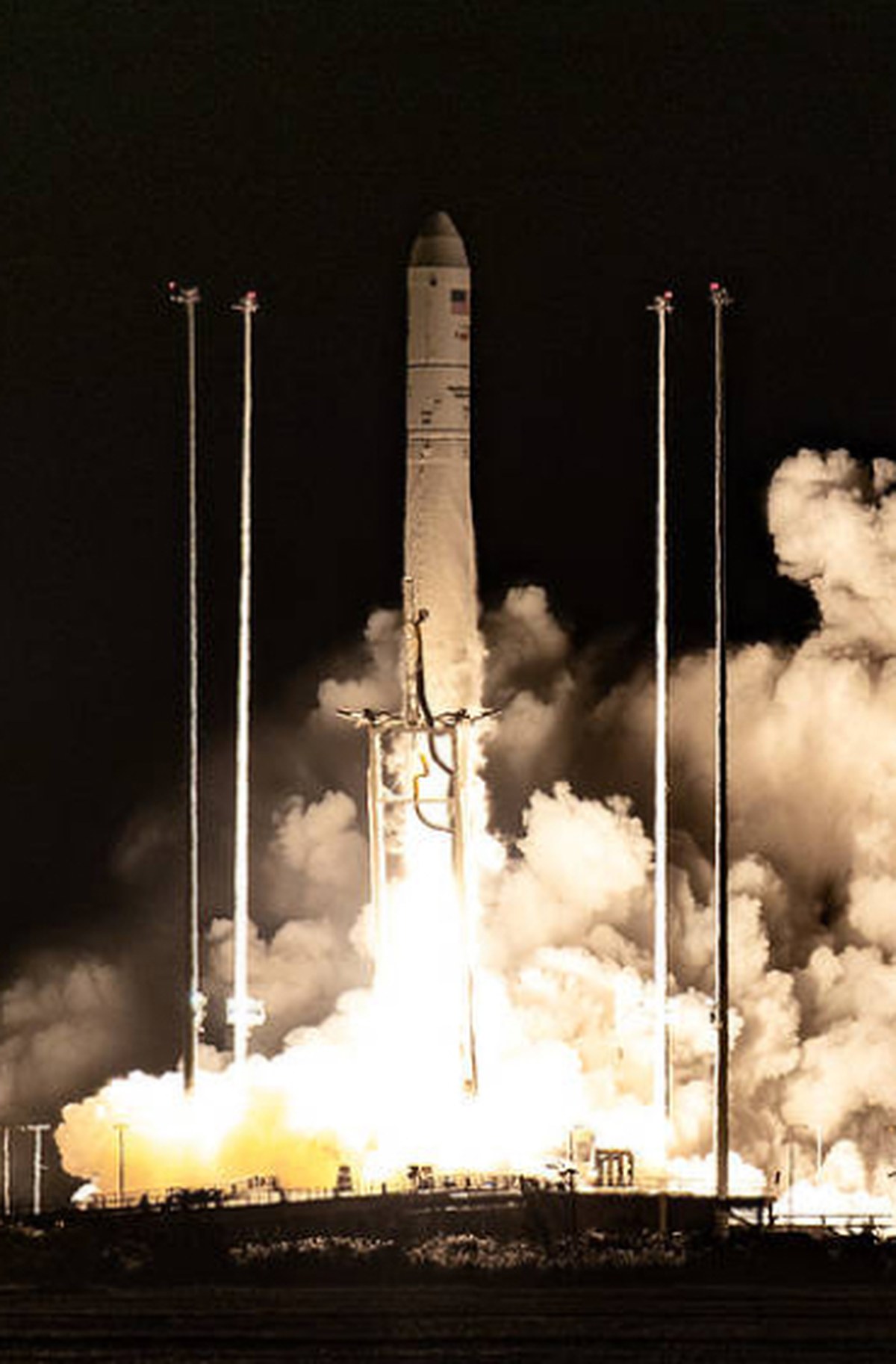 NASA'nın INSPYRE Görevi: Orman Yangınlarının Doğurduğu Bulutları Araştırıyor